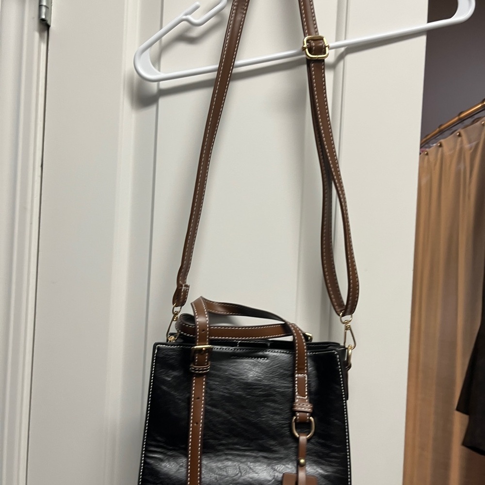 Faux Leather Two-Tone Crossbody Tote Bag. Black brown - Picture 2 of 12